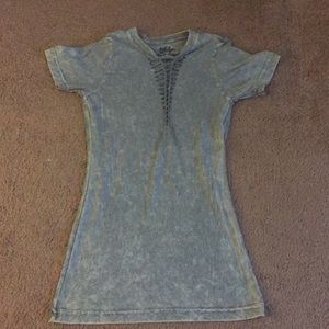 Small light blue affliction top !